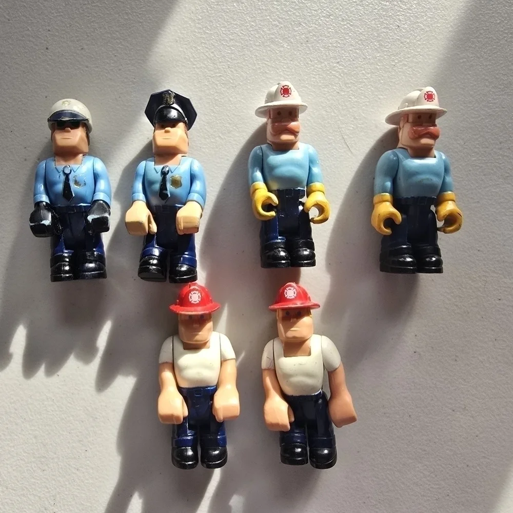 Vintage Fisher Price 2 Police And 4 Fireman Lot.